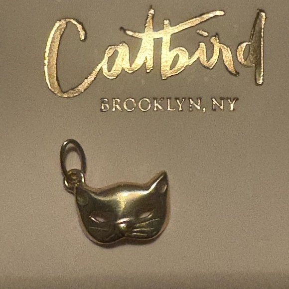 Catbird Jewelry Kitten Mask Charm, Yellow Gold - Picture 3 of 16